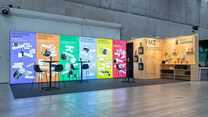 zebi zentralschweizer bildungsmesse messestand fmz fachmittelschule luzern szenografie 11