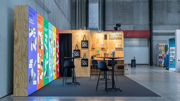 zebi zentralschweizer bildungsmesse messestand fmz fachmittelschule luzern szenografie 12