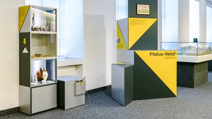 museum luzern was wiegt demokratie ausstellung szenografie beschriftung 005