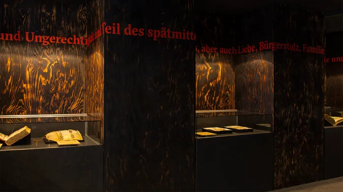signaletik zhb zentral und hochschul bibliothek luzern sonderausstellung buchmalerei 2032