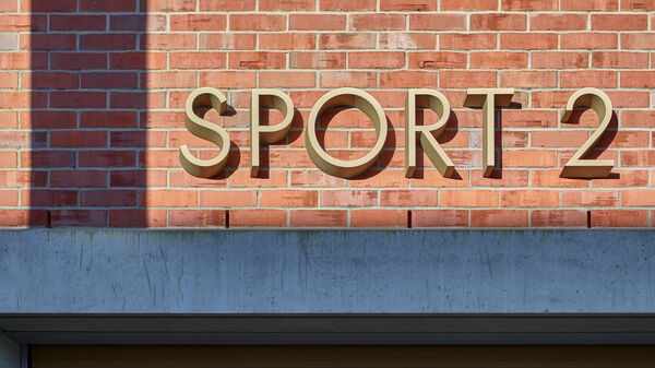 Equipe visuelle luzern emmenbruecke agentur grafik design signaletik kantonsschule ausserschwyz pfaeffikon sz hochbauamt kanton schwyz 002