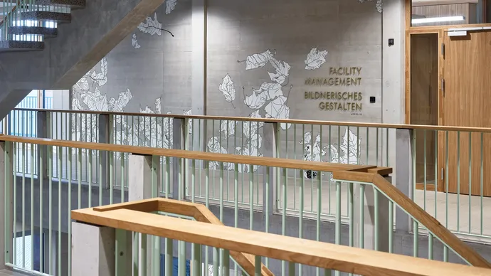 Equipe visuelle luzern emmenbruecke agentur grafik design signaletik kantonsschule ausserschwyz pfaeffikon sz hochbauamt kanton schwyz 011