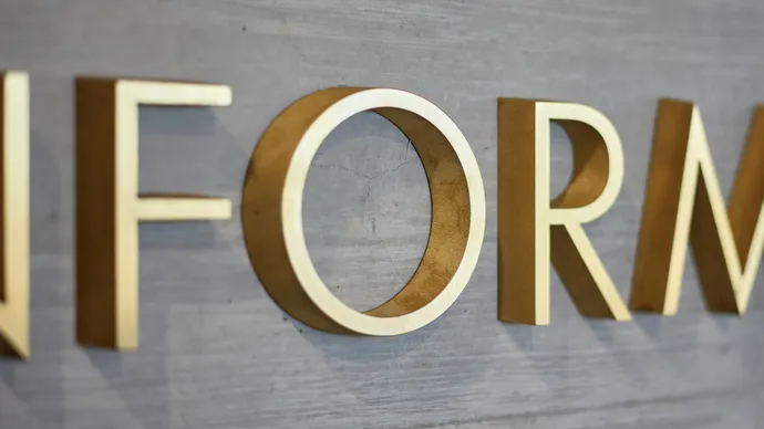 Equipe visuelle luzern emmenbruecke agentur grafik design signaletik kantonsschule ausserschwyz pfaeffikon sz hochbauamt kanton schwyz 012