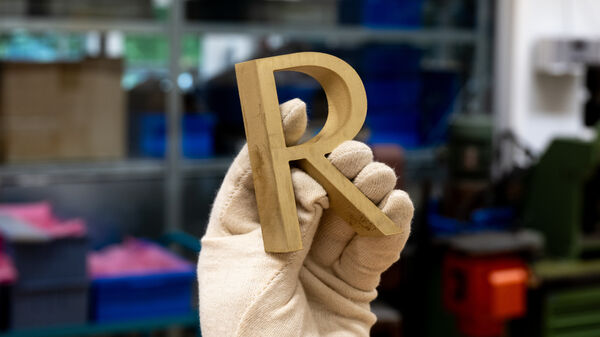 Equipe visuelle luzern emmenbruecke agentur grafik design signaletik kantonsschule ausserschwyz pfaeffikon sz hochbauamt kanton schwyz prozess 007