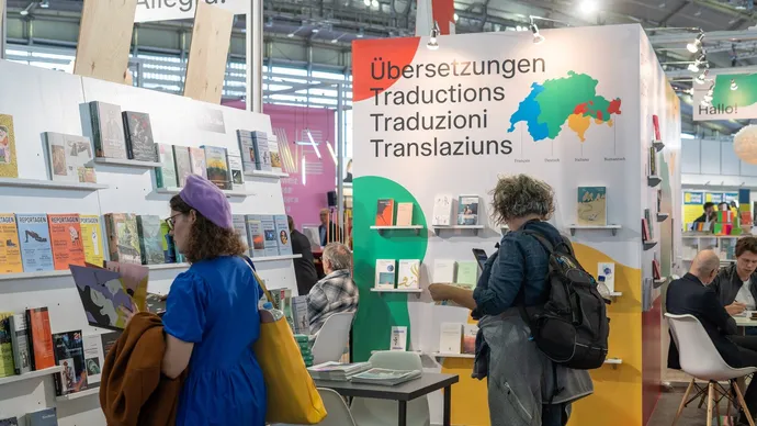 Equipe visuelle luzern emmenbruecke agentur grafik design sbvv schweizer buchhandels und verlags verband schweizer messestand frankfurter buchmesse 2
