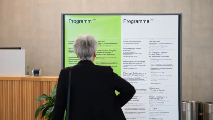 Equipe visuelle luzern emmenbruecke grafik agentur visuelle identität szenografie screen animation stiftungssymposium2025 swissfoundations programm plakat