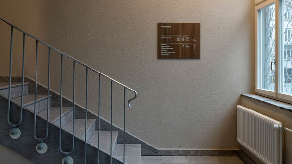 Equipe visuelle luzern emmenbruecke agentur grafik signaletik zhb zentral und hochschul bibliothek luzern 2015 0